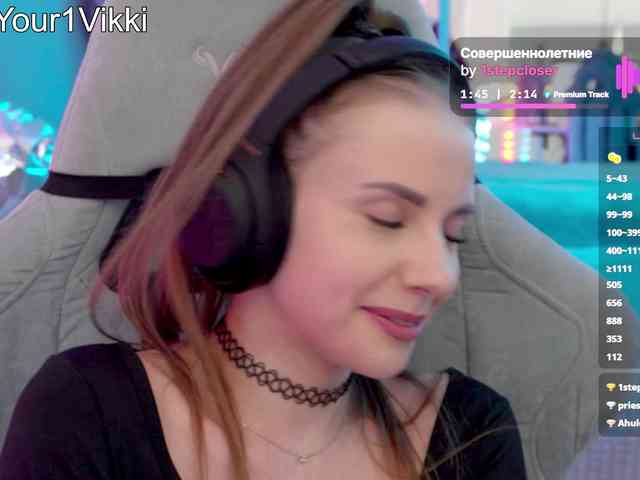 -VikkiL0vesCheese-