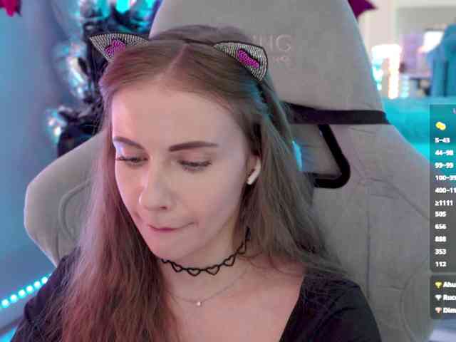 VikkiExtraCheese