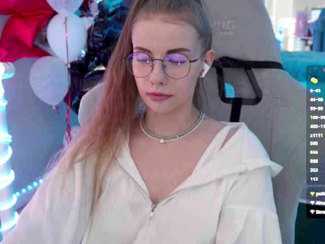 VikkiExtraCheese