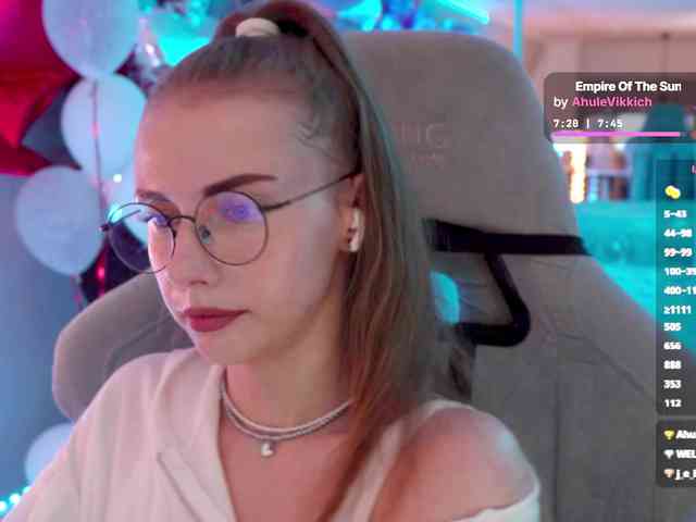 VikkiExtraCheese