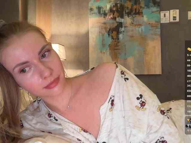 VikkiExtraCheese webcam