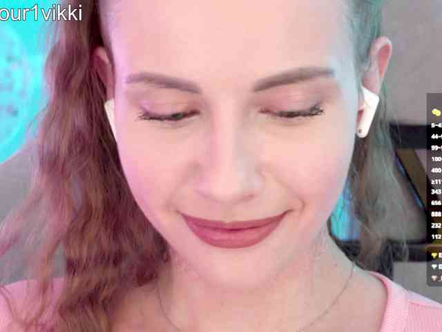 VikkiExtraCheese webcam