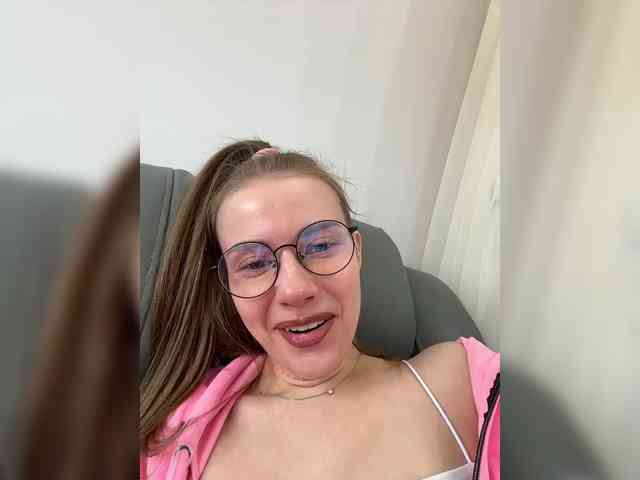 VikkiExtraCheese webcam