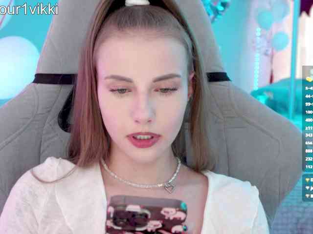 VikkiExtraCheese webcam