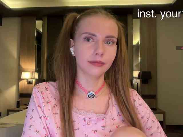 VikkiExtraCheese webcam