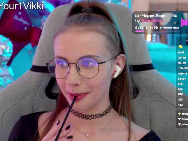 VikkiExtraCheese webcam