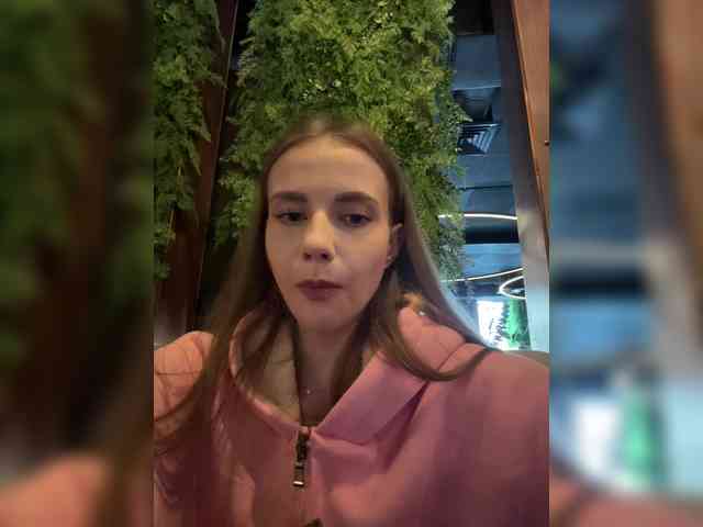 VikkiExtraCheese webcam
