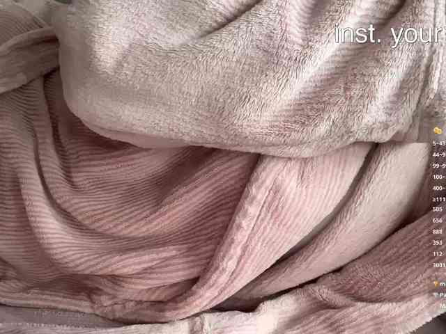 VikkiExtraCheese webcam