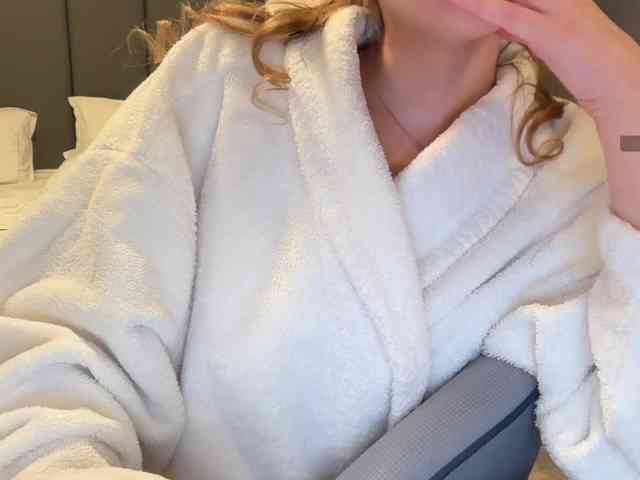 VikkiExtraCheese webcam