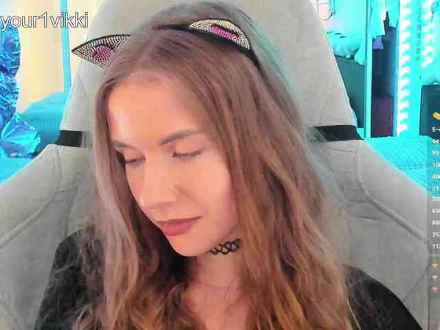 -VikkiL0vesCheese- Sex Cam Show