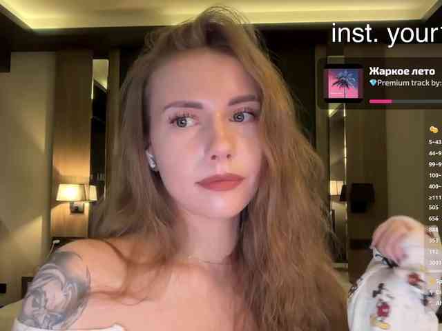 -VikkiL0vesCheese- Sex Cam Show