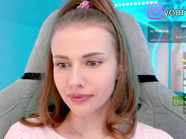 VikkiExtraCheese