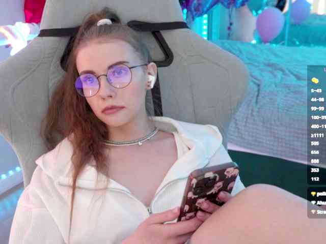VikkiExtraCheese