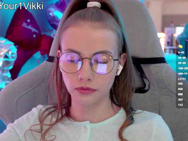VikkiExtraCheese webcam