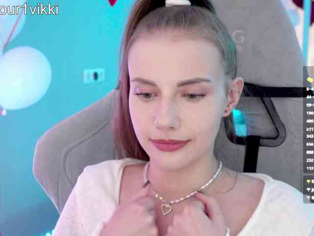 VikkiExtraCheese webcam