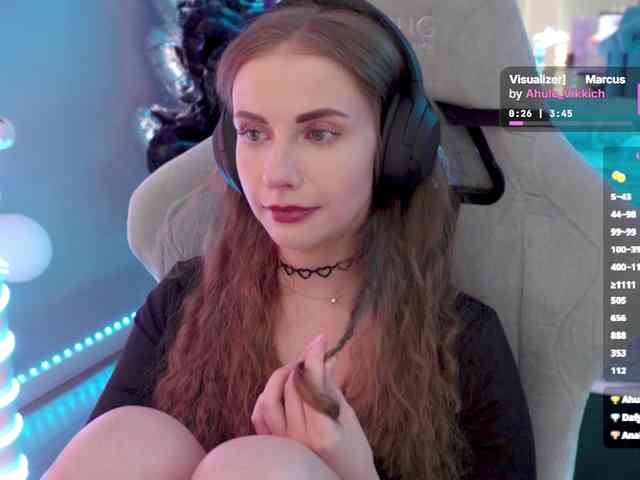 VikkiExtraCheese