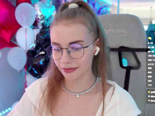 VikkiExtraCheese
