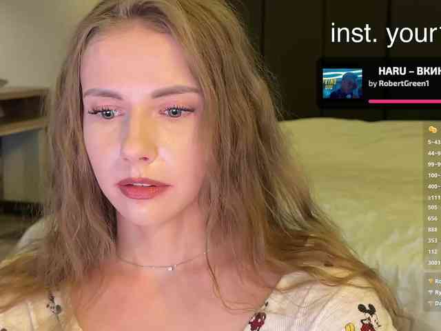 -VikkiL0vesCheese- Sex Cam Show