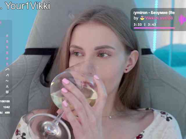 VikkiExtraCheese