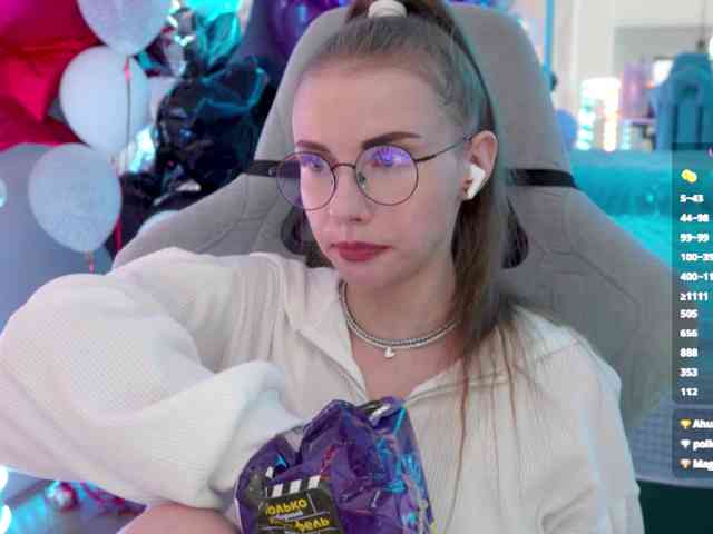 VikkiExtraCheese