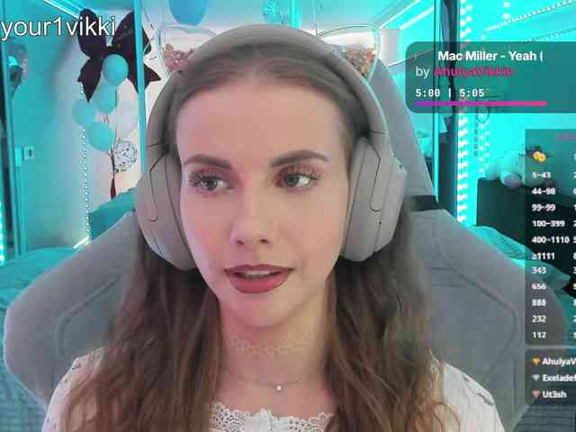 -VikkiL0vesCheese-