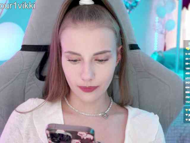 VikkiExtraCheese webcam
