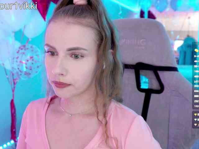 VikkiExtraCheese webcam