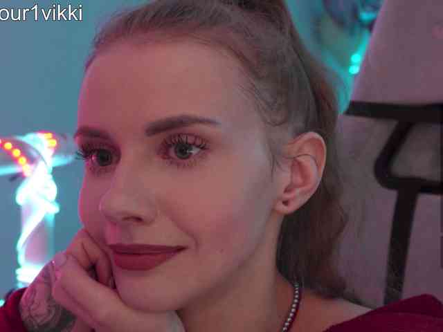 VikkiExtraCheese webcam