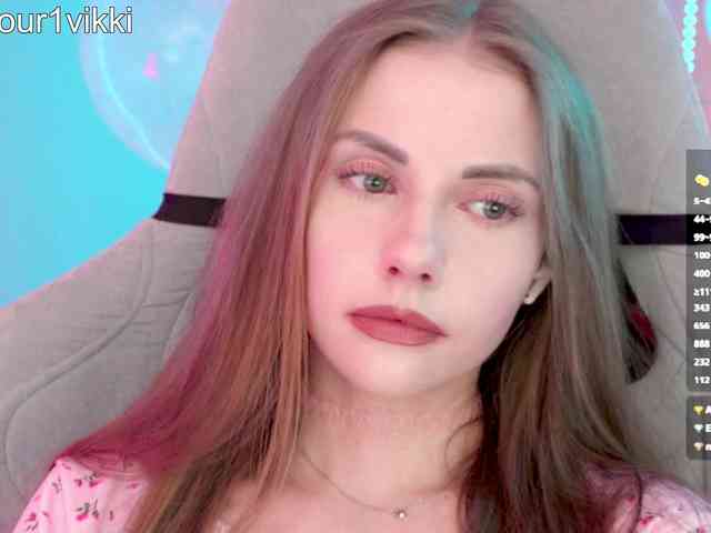 Model: VikkiExtraCheese