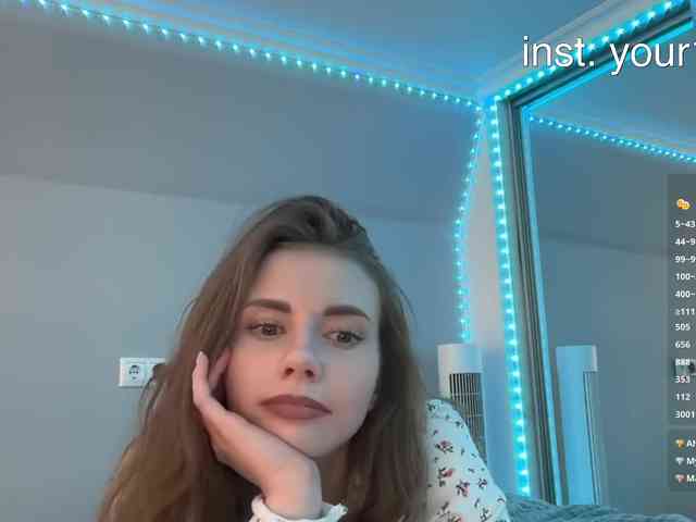 VikkiExtraCheese webcam