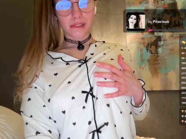 VikkiExtraCheese webcam