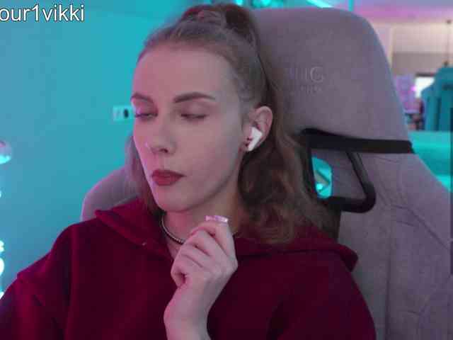 VikkiExtraCheese webcam