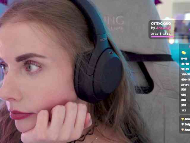 VikkiExtraCheese