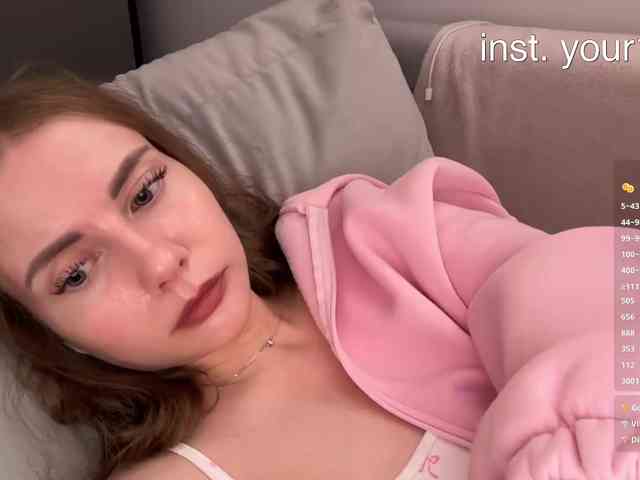 VikkiExtraCheese webcam