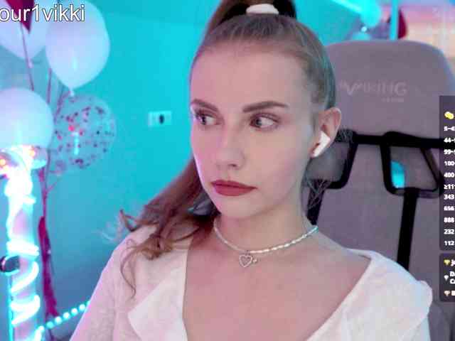 VikkiExtraCheese webcam