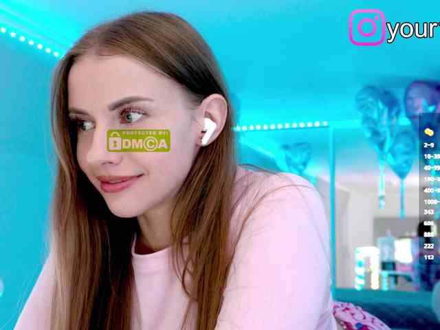 VikkiExtraCheese