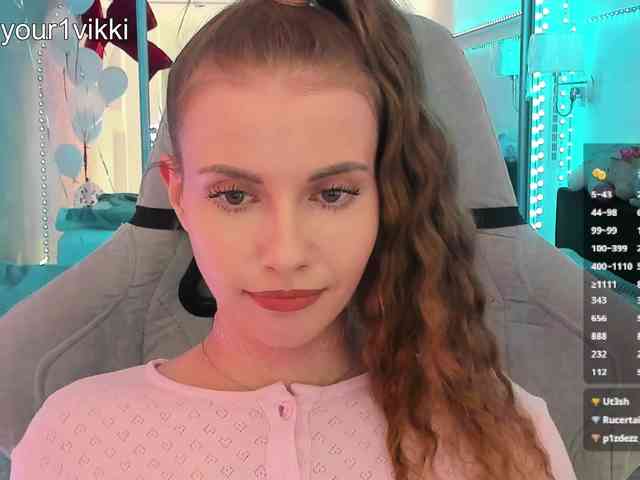 -VikkiL0vesChees... Live Webcam on BongaCams
