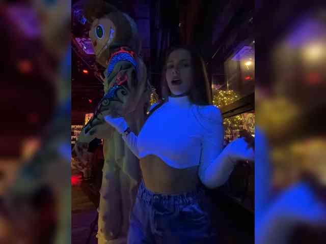 VikkiExtraCheese