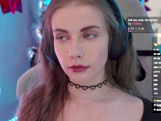 VikkiExtraCheese webcam