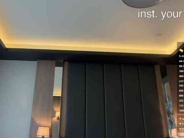 VikkiExtraCheese webcam