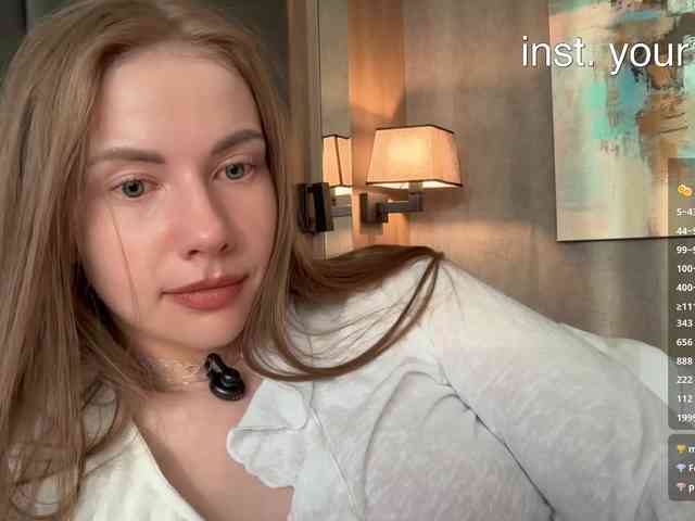 VikkiExtraCheese webcam