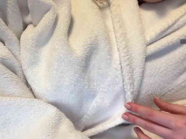 VikkiExtraCheese webcam