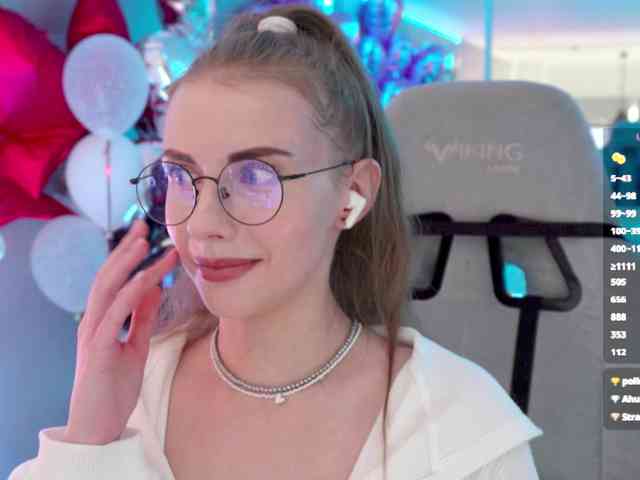 VikkiExtraCheese