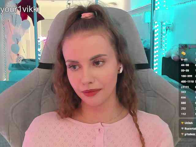VikkiExtraCheese webcam