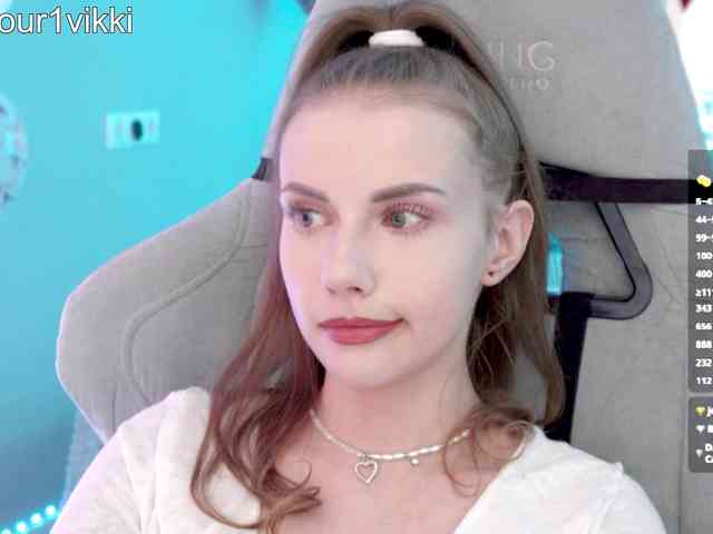 VikkiExtraCheese webcam