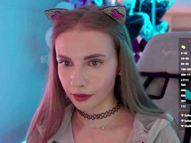 VikkiExtraCheese