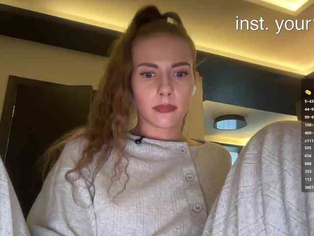 VikkiExtraCheese webcam