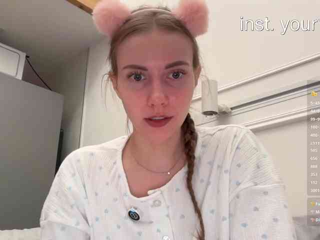 VikkiExtraCheese webcam