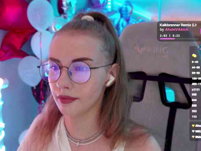 VikkiExtraCheese
