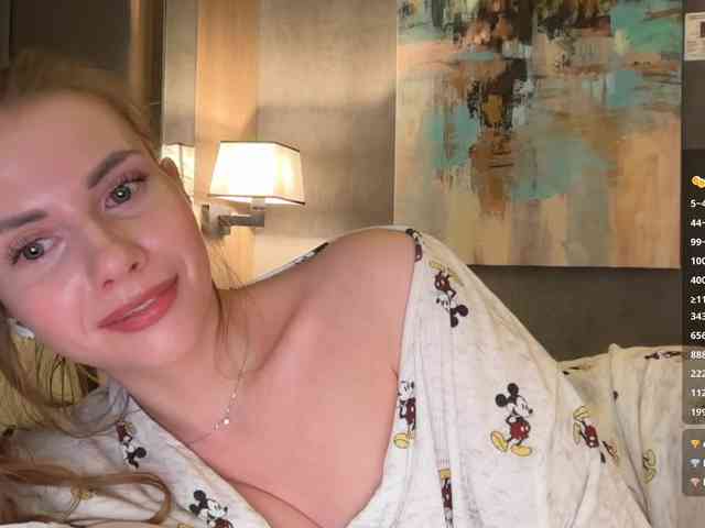 VikkiExtraCheese webcam